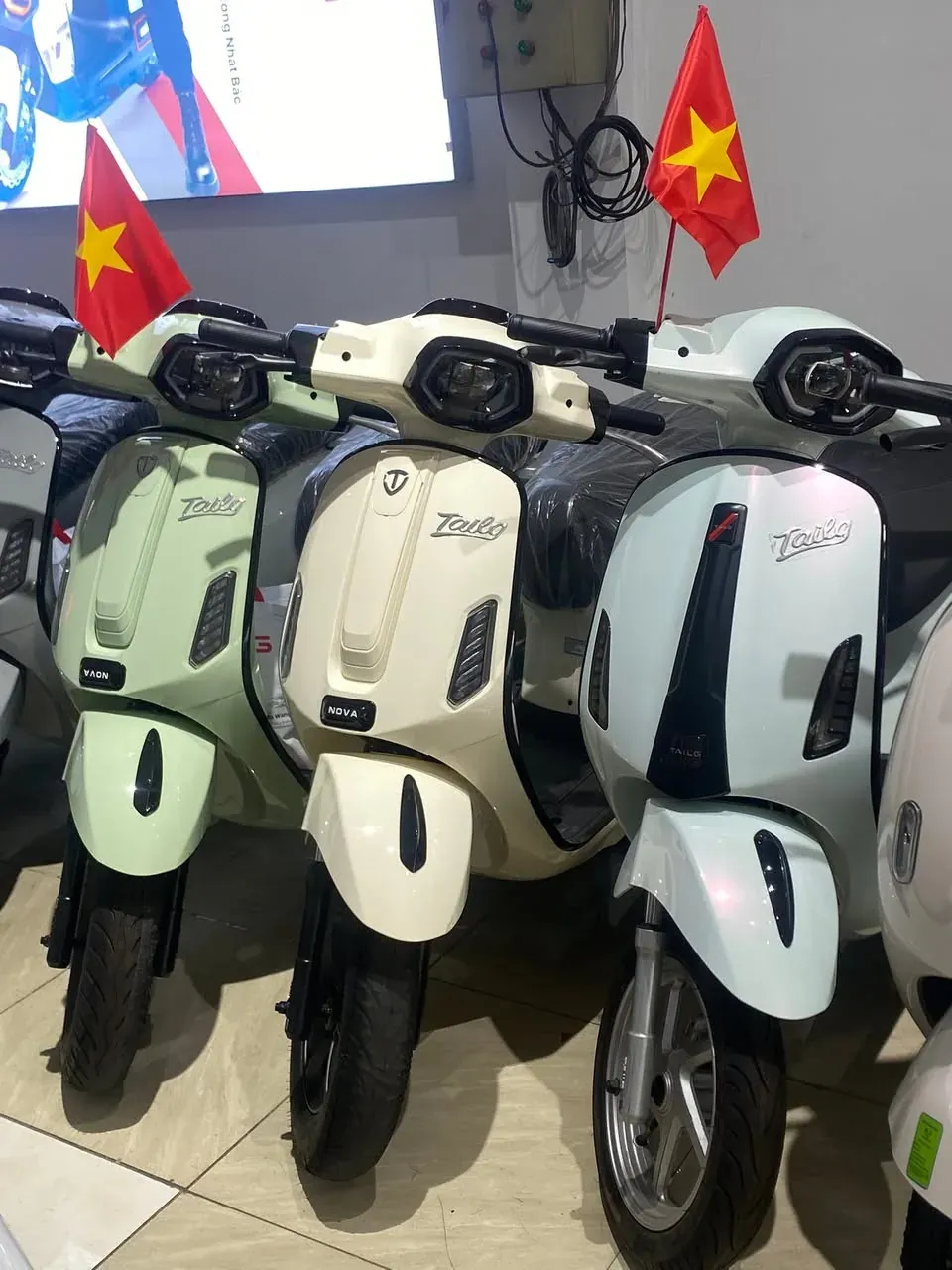 Dàn Tailg R51 nhiều màu tại showroom Luân Thành Công Thuận An, Bình Dương