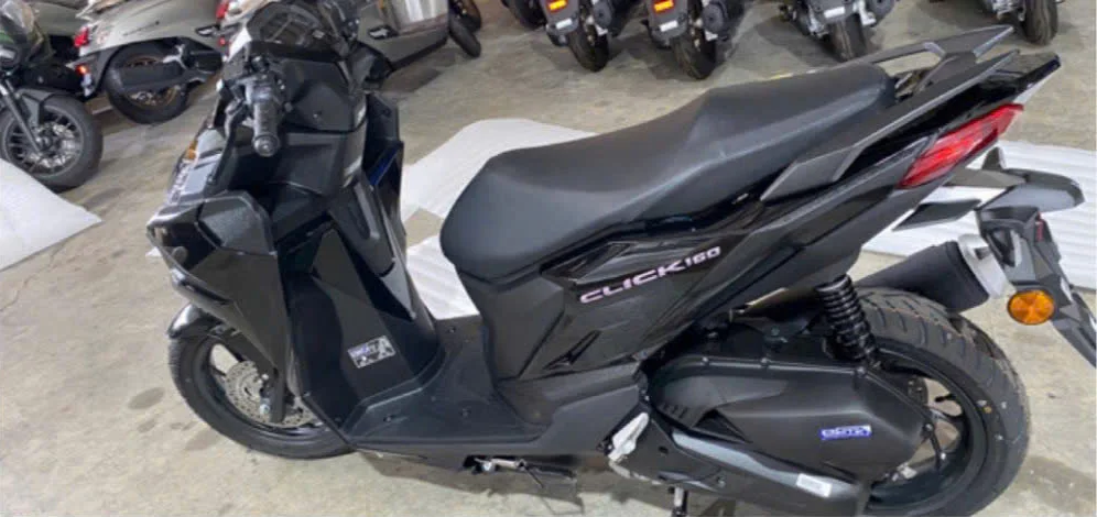Honda Click 160 Thái 2026 màu đen bóng toàn thân tại kho Luân Thành Công Thuận An Bình Dương
