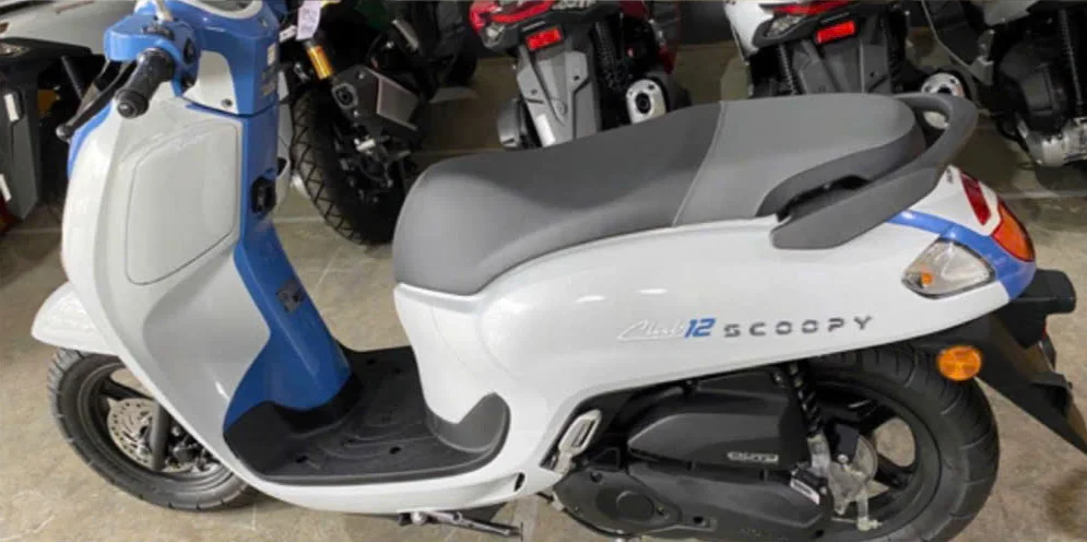 Honda Scoopy Club12 Thái trắng xanh tại Luân Thành Công Bình Dương