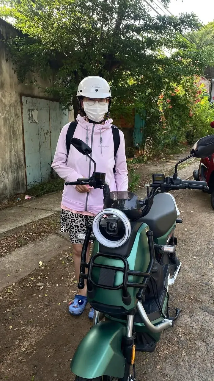 Khách hàng nhận xe điện Tailg tại Luân Thành Công Bình Dương
