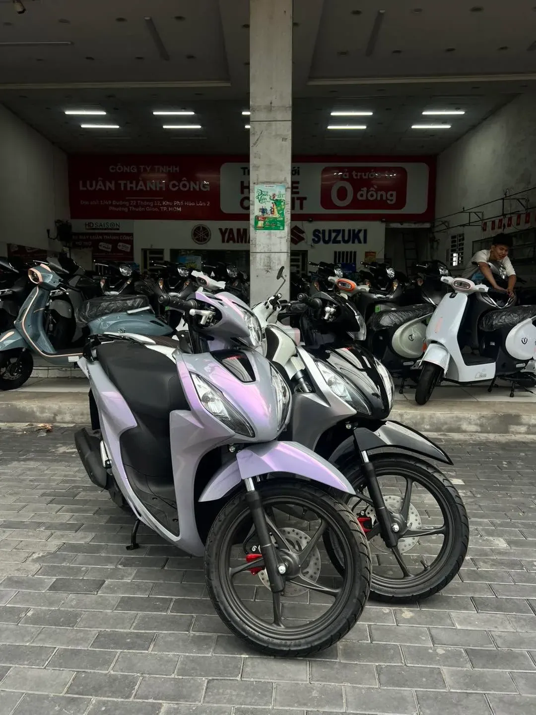 Mặt tiền showroom Xe Máy Luân Thành Công đường 22/12 Thuận Giao Thuận An