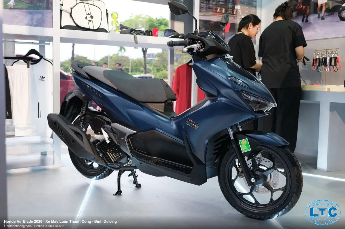 Honda Air Blade 2026 góc khác Bình Dương