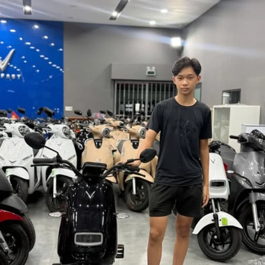 Xe điện Tailg trưng bày tại showroom Luân Thành Công Bình Dương